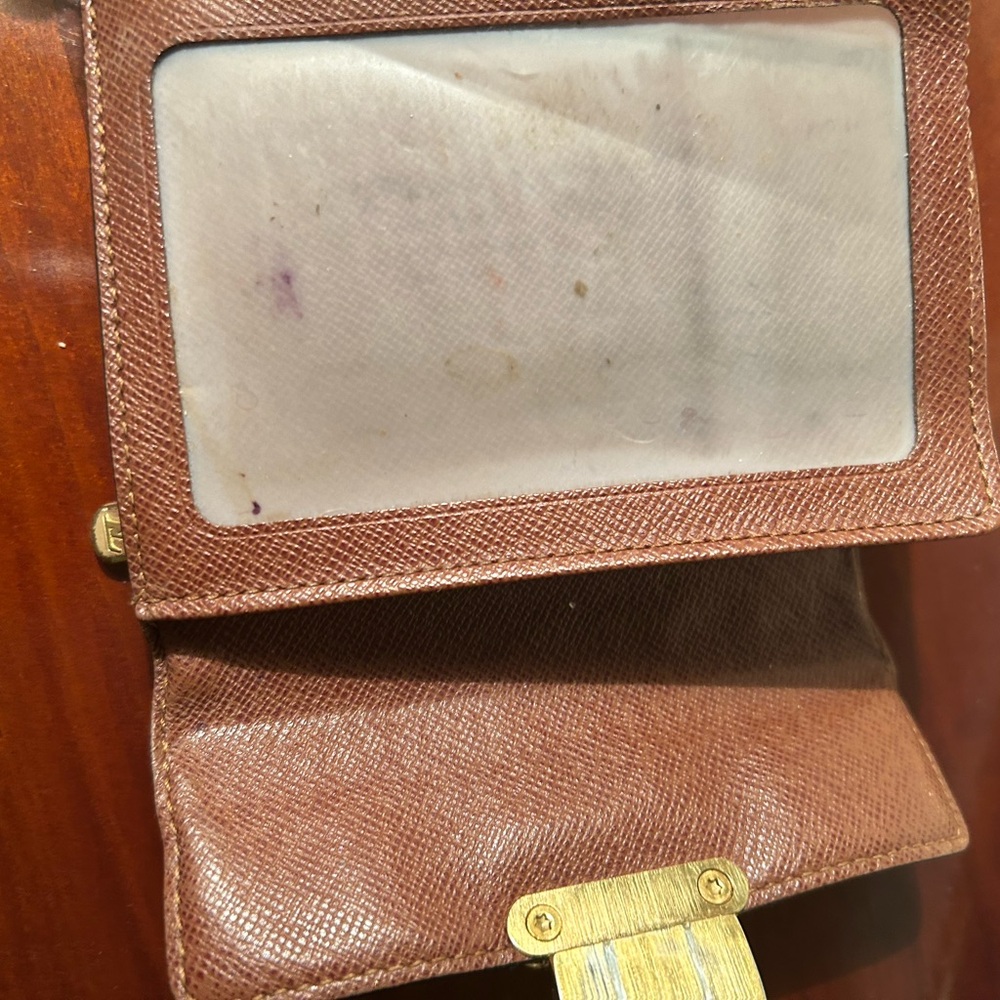 Louis Vuitton Monogram Wallet - Picture 7 of 9